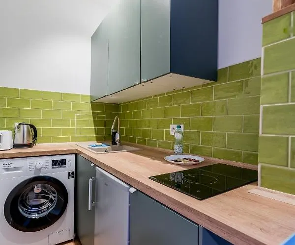 Rynek Jezycki By Bookinghost * Poznań