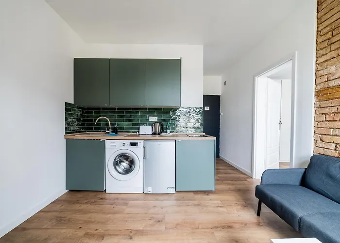 Rynek Jezycki By Bookinghost Poznań