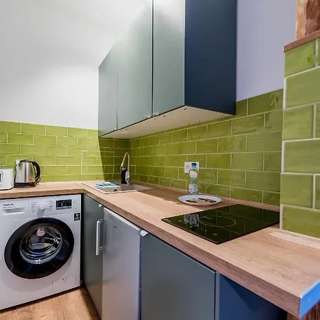 Rynek Jezycki By Bookinghost * Poznań